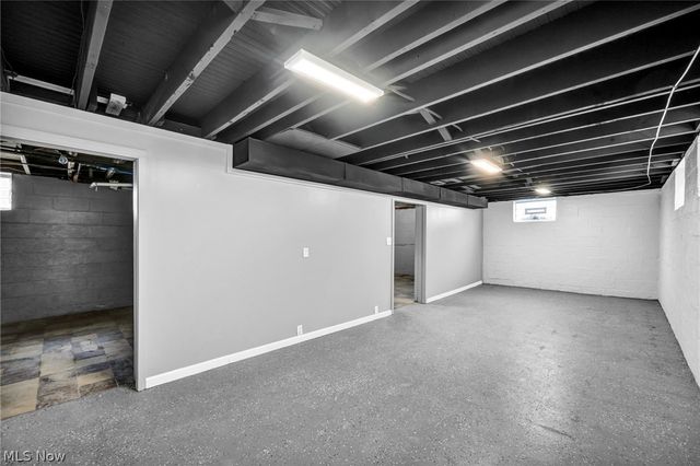 3202 Parklane Drive, Parma, OH 44134