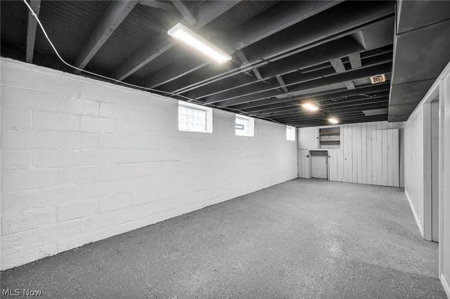 3202 Parklane Drive, Parma, OH 44134