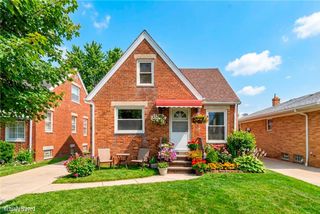3202 Parklane Drive, Parma, OH 44134