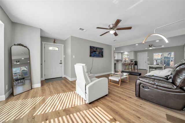 9255 Palisade Drive, Dallas, TX 75217