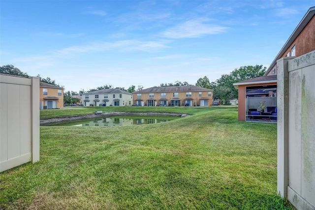 6928 HAWTHORNE TRACE LANE, Riverview, FL 33578