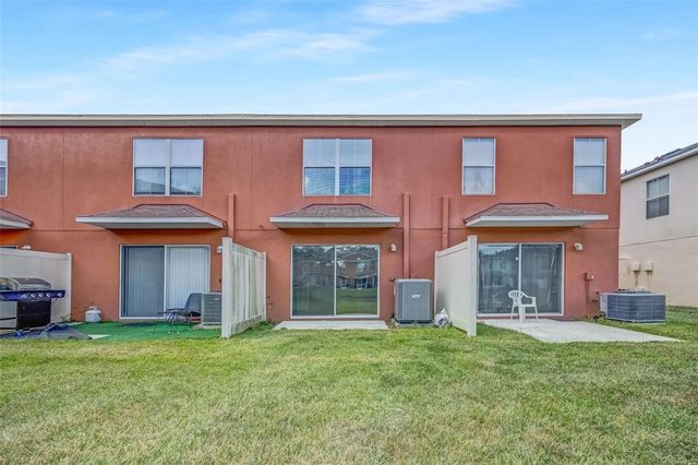 6928 HAWTHORNE TRACE LANE, Riverview, FL 33578