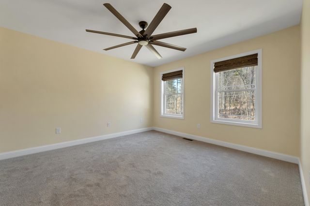 142 Worcester Road, Hollis, NH 03049