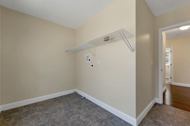 142 Worcester Road, Hollis, NH 03049