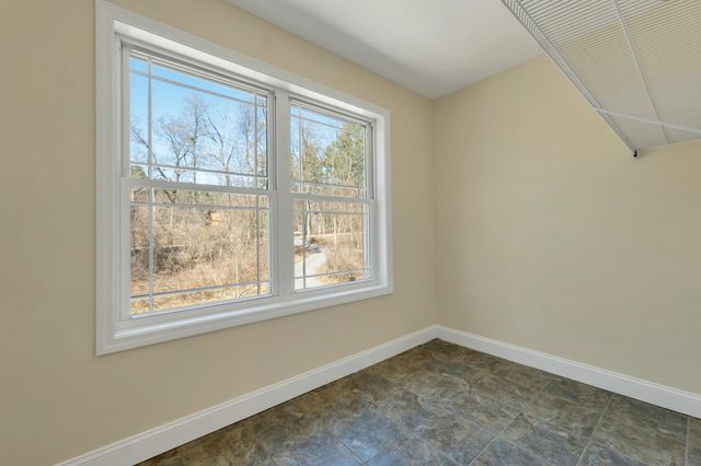 142 Worcester Road, Hollis, NH 03049