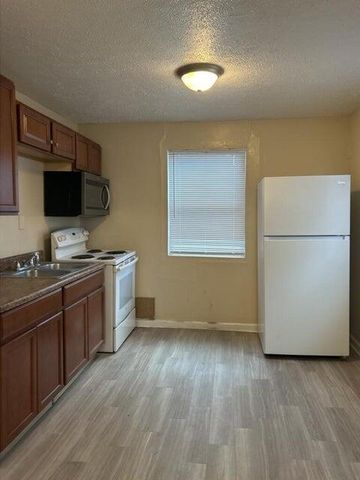 711 McDowell AVE, Roanoke, VA 24016