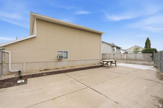 1315 W 1900 S, Woods Cross, UT 84087