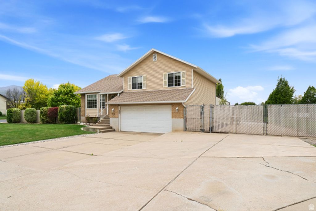 1315 W 1900 S, Woods Cross, UT 84087