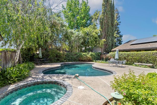 6395 Embarcadero Dr, Stockton, CA 95219