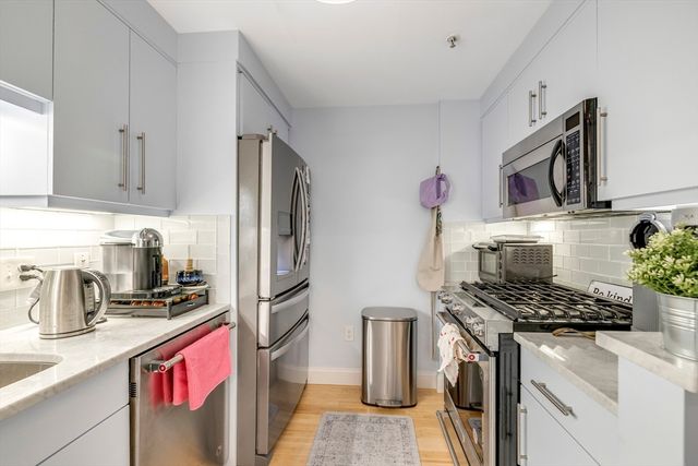 183-185A Massachusetts Ave 602, Boston, MA 02115