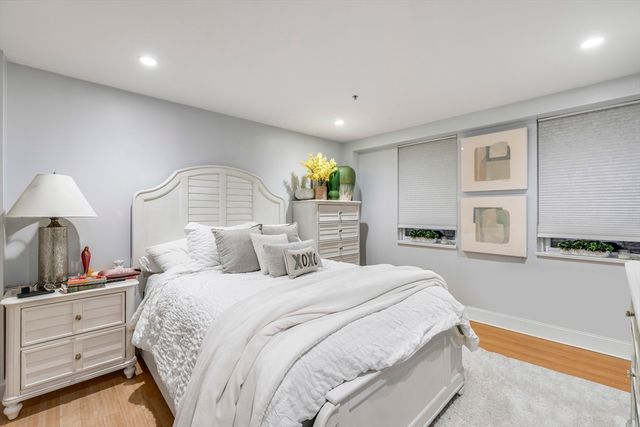 183-185A Massachusetts Ave 602, Boston, MA 02115