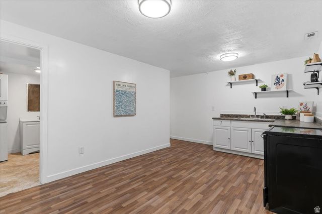 1998 W 900 N, Layton, UT 84041