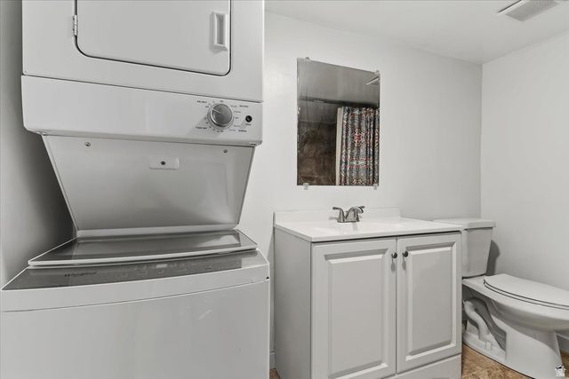 1998 W 900 N, Layton, UT 84041