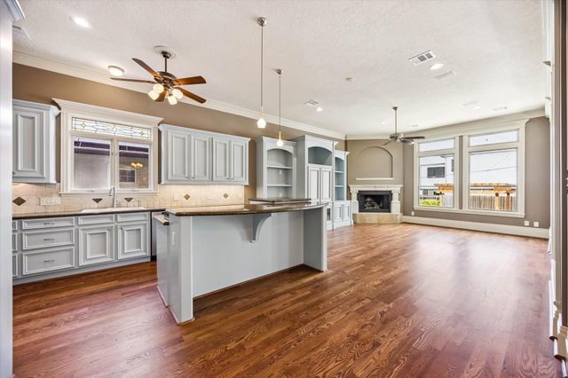 701 E 7th Street, Houston, TX 77007