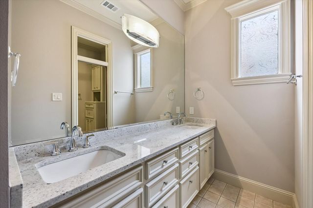 701 E 7th Street, Houston, TX 77007