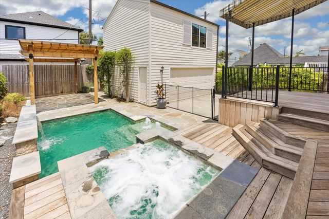 701 E 7th Street, Houston, TX 77007