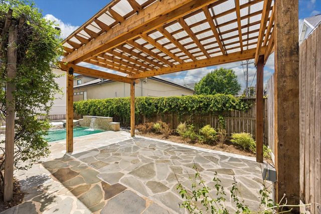701 E 7th Street, Houston, TX 77007