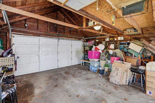 2246 Beverly Place, South Bend, IN 46616