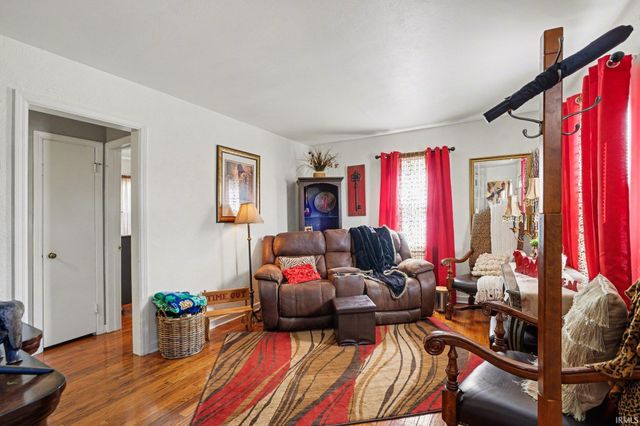 2246 Beverly Place, South Bend, IN 46616