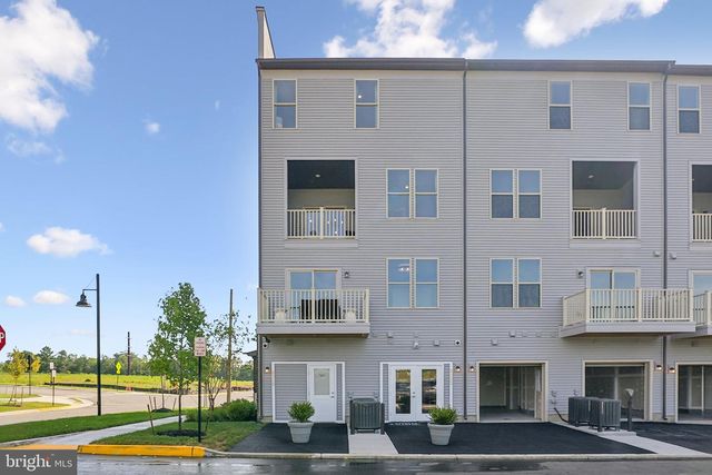 8640 LOVELACE ST, Manassas, VA 20109