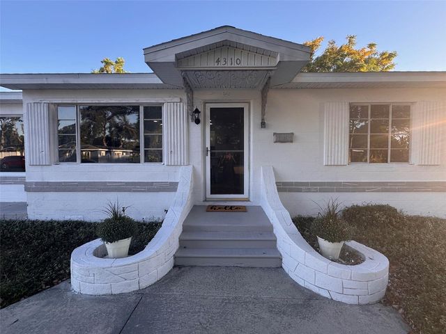 4310 YARDLEY AVENUE N, St Petersburg, FL 33713