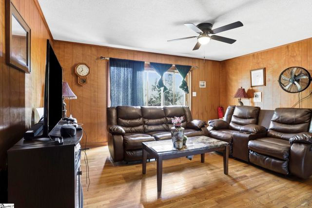 118 Kensington Drive, Spartanburg, SC 29306