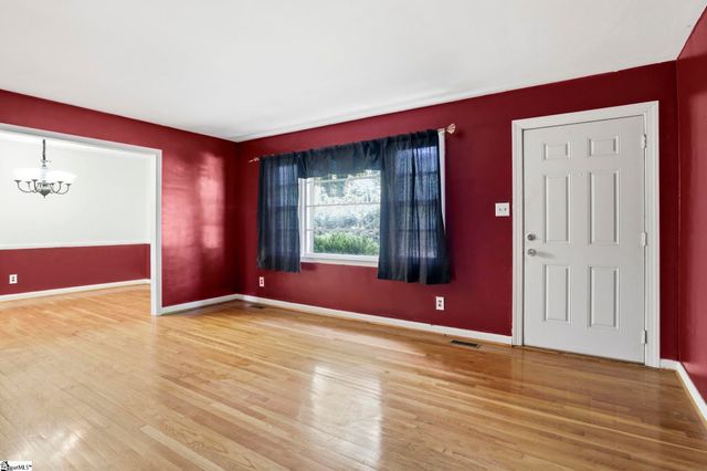 118 Kensington Drive, Spartanburg, SC 29306