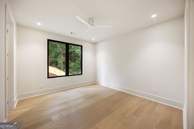 2822 Shady Valley Drive NE, Atlanta, GA 30324