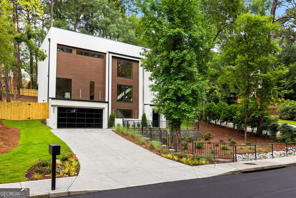 2822 Shady Valley Drive NE, Atlanta, GA 30324