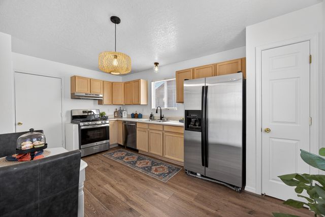 4705 Trenton Hills Drive NE, Rio Rancho, NM 87144