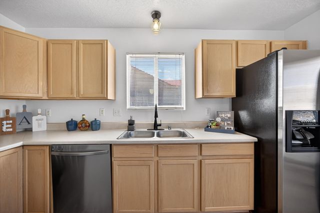 4705 Trenton Hills Drive NE, Rio Rancho, NM 87144