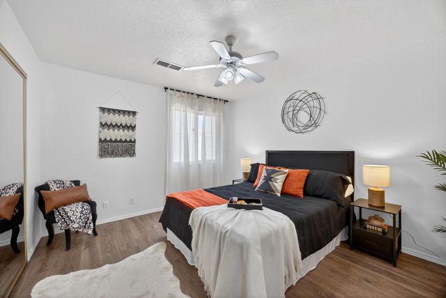 4705 Trenton Hills Drive NE, Rio Rancho, NM 87144