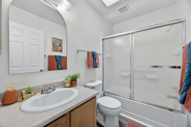 4705 Trenton Hills Drive NE, Rio Rancho, NM 87144