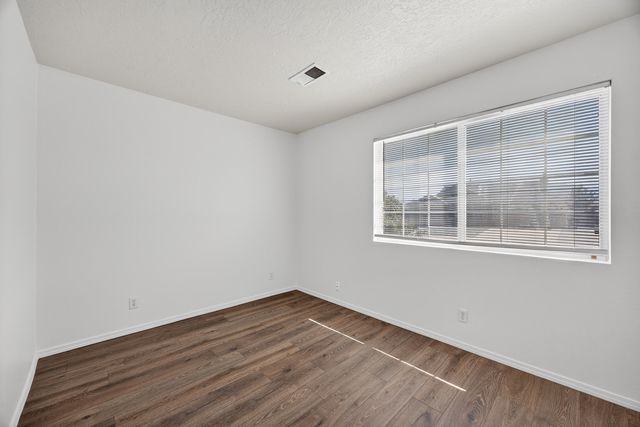 4705 Trenton Hills Drive NE, Rio Rancho, NM 87144