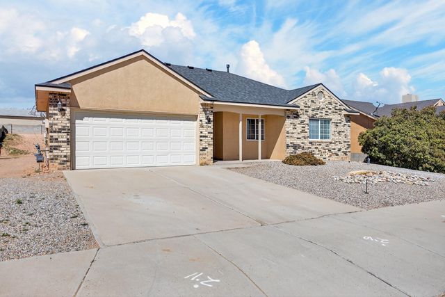 4705 Trenton Hills Drive NE, Rio Rancho, NM 87144