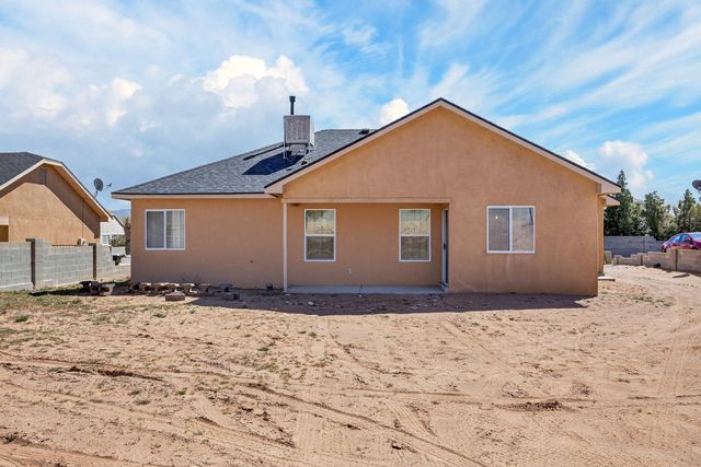4705 Trenton Hills Drive NE, Rio Rancho, NM 87144