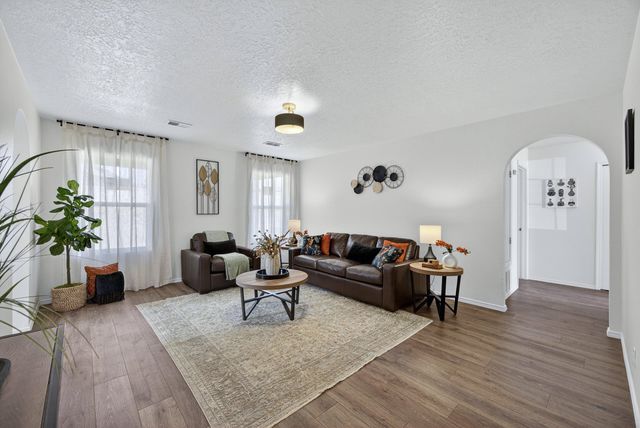 4705 Trenton Hills Drive NE, Rio Rancho, NM 87144