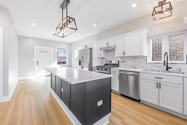 7505 S Wolcott Avenue, Chicago, IL 60620