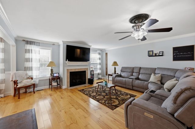 150 Coachman Place, Georgetown, KY 40324