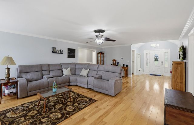 150 Coachman Place, Georgetown, KY 40324