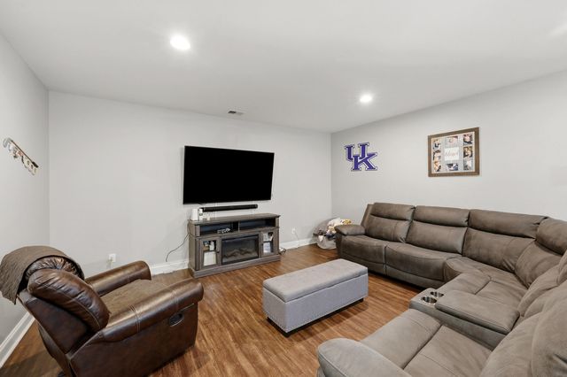150 Coachman Place, Georgetown, KY 40324