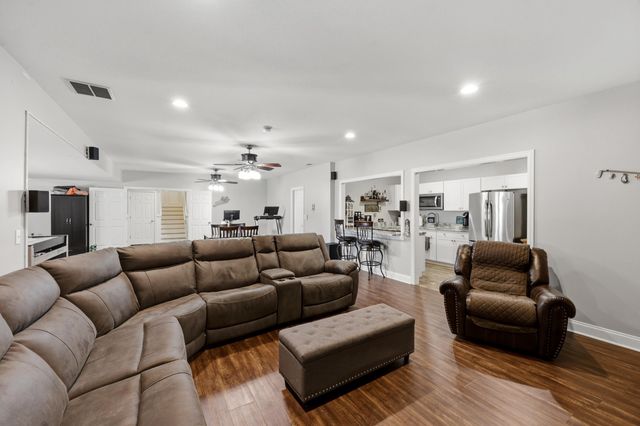 150 Coachman Place, Georgetown, KY 40324
