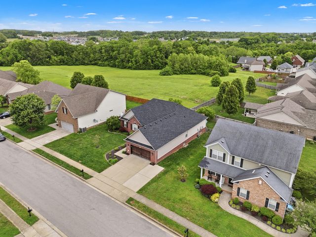 150 Coachman Place, Georgetown, KY 40324