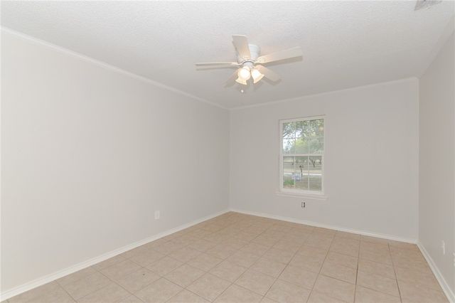 243 Melanie, Kingsville, TX 78363