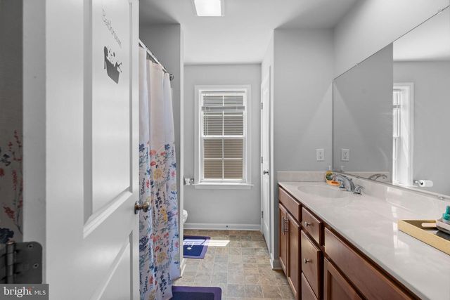 1722 BRADLEY DR, Harrisburg, PA 17110