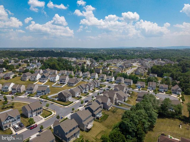 1722 BRADLEY DR, Harrisburg, PA 17110