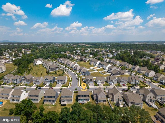 1722 BRADLEY DR, Harrisburg, PA 17110