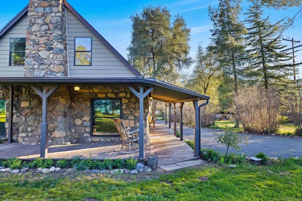 Image 2 of property listing at 27546 Old Highway 80, Descanso, CA 91916