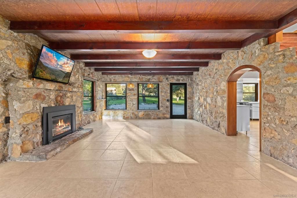 Image 7 of property listing at 27546 Old Highway 80, Descanso, CA 91916