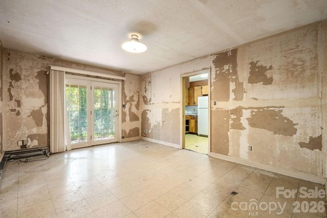 308 E Concord Street, Morganton, NC 28655